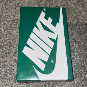 Stranger things blazer mid QS HH size 8.5